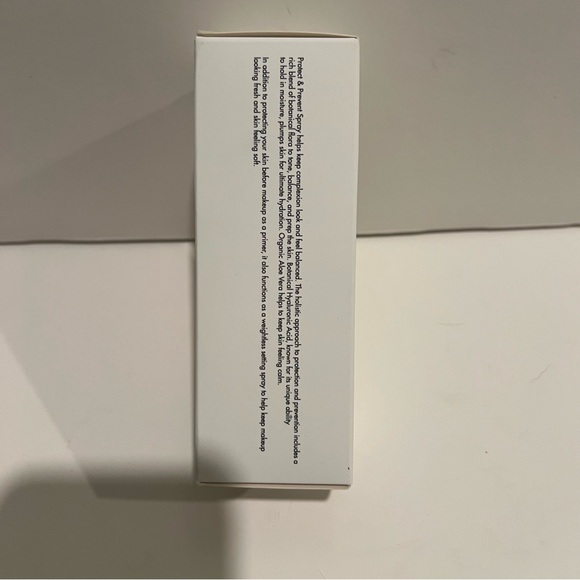 LORAC POREfection Protect and Prevent Spray - White - Picture 4 of 4